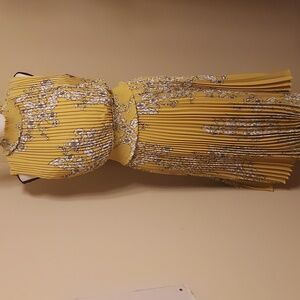 Nanette Lepore Vibrant Yellow Fashion Piece